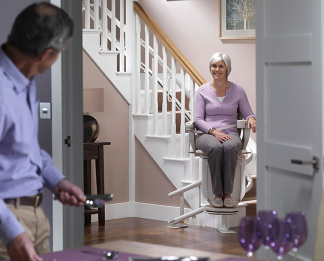 using the stairlift chair on curve stairs